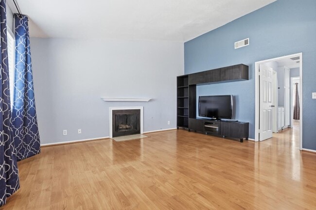 Photo - 1965 E Coulston St