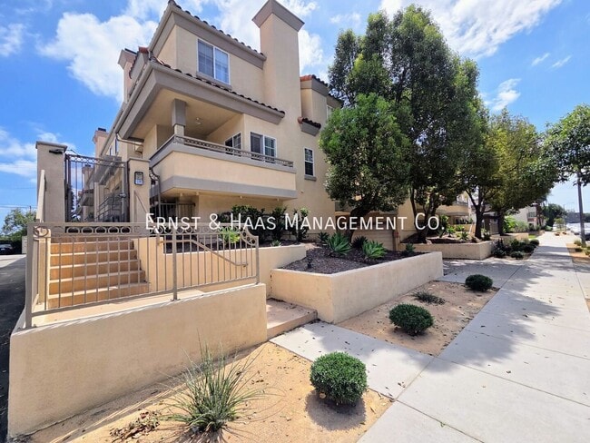 Building Photo - 3546 Linden Ave Unit #06