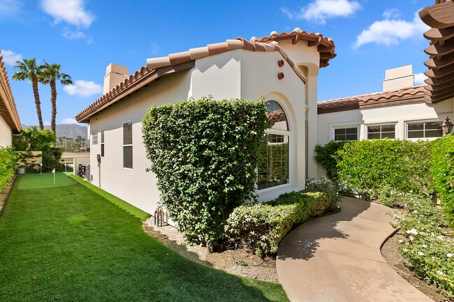 Photo - 79568 Mission Dr E