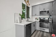 Photo - 1255 N Gower St Townhome