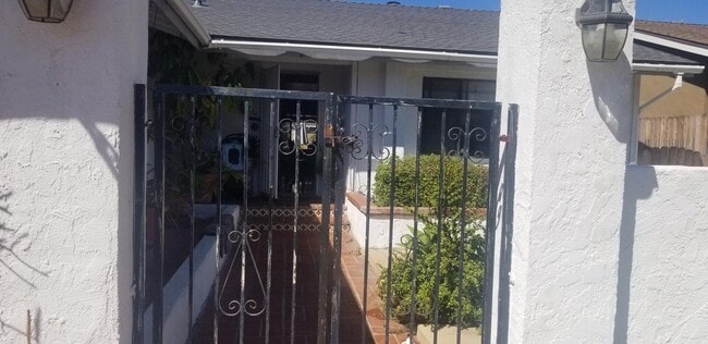 Photo - 1505 E Van Bibber Ave
