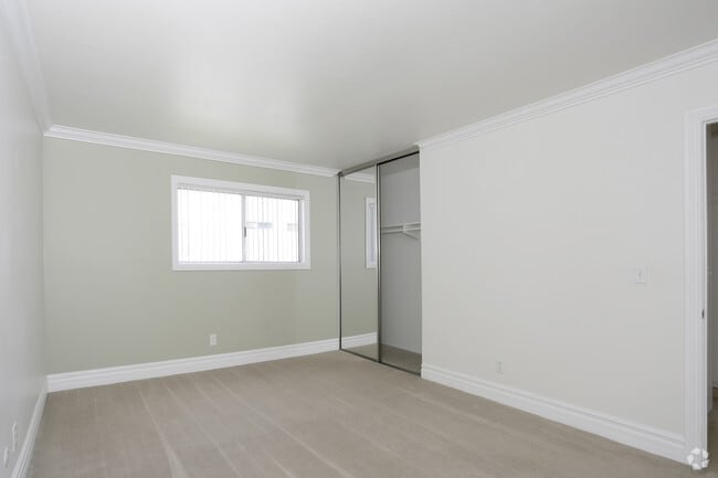 1BR, 1BA -725 SF - Las Casas Apartments