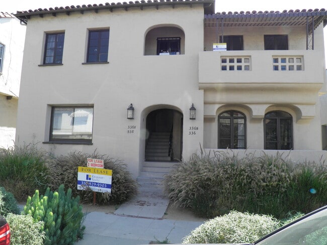 Building Photo - 338 N Ogden Dr Unit 338 Lower left Rental