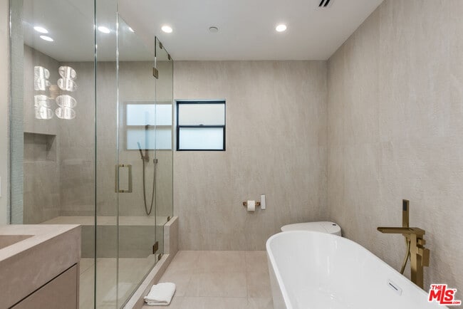 Photo - 1161 Stearns Dr