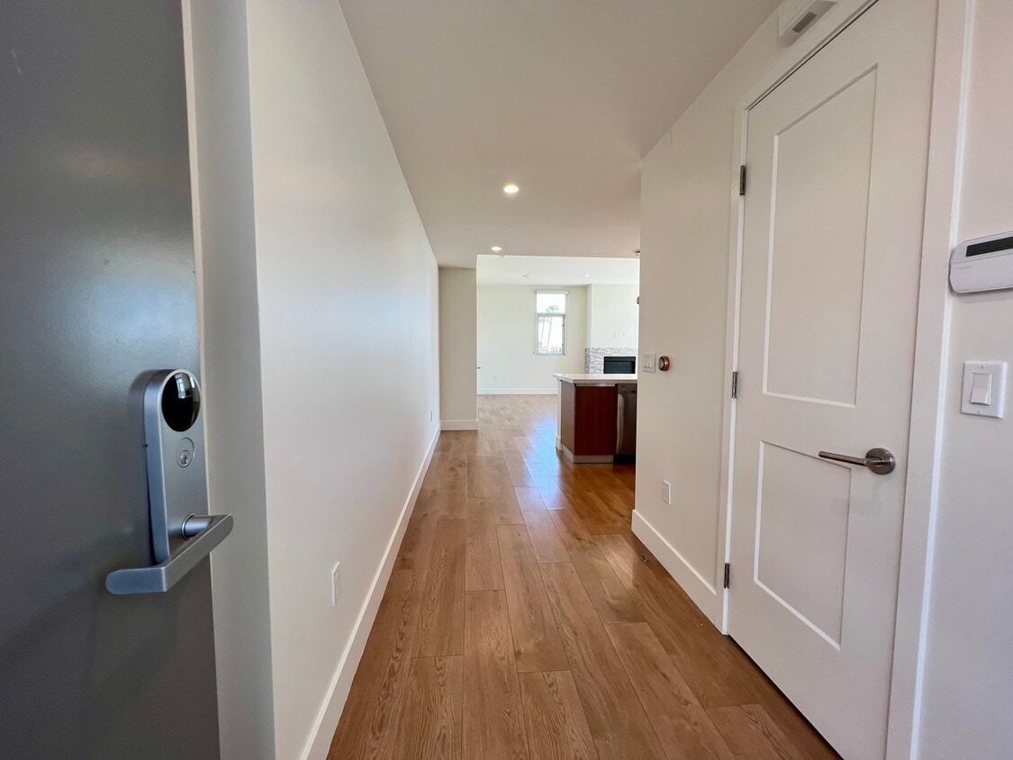 Floor Plan - Two Bedrooms