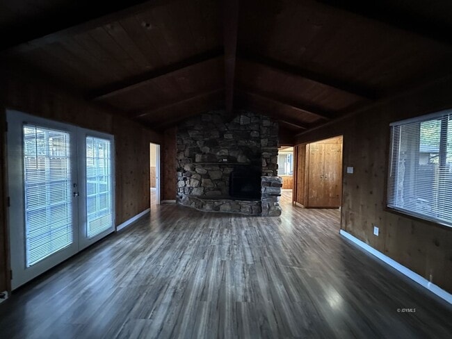 Photo - 26785 Cedar St