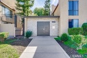 Photo - 22038 Vanowen St Townhome