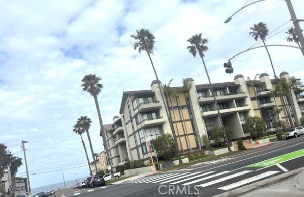 Photo - 1007 S Catalina Ave Condo Unit 107