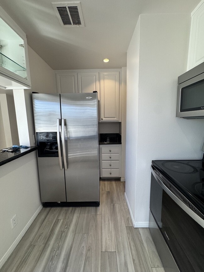 Photo - 10747 Wilshire Blvd Unit 603