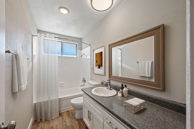 Photo - Sunnymead Apts