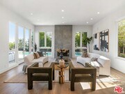 Photo - 930 N Tigertail Rd House