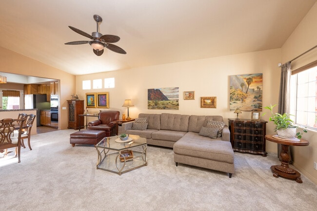 Photo - 45204 Banff Springs St