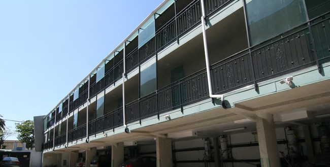 Photo - 403 S Alvarado St