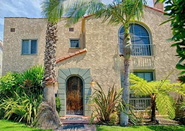 Building Photo - 1102-1104 S Cochran Ave Unit 1104