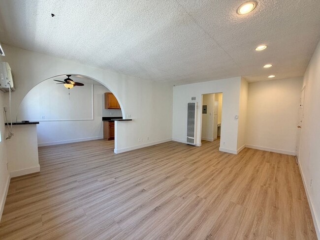 Photo - 3631 Midvale Ave Unit 6