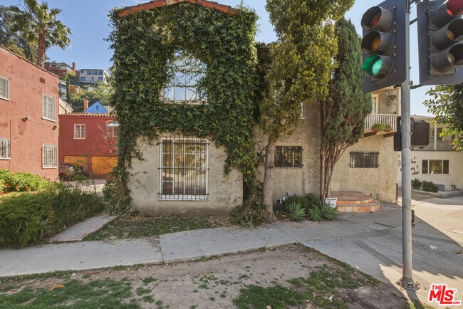 Photo - 1492 Silver Lake Blvd Unit 3