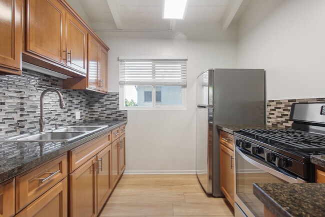 Unit 19 Kitchen - Haverford Apartments
