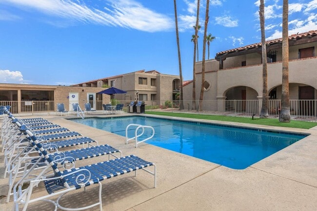 San Jacinto Racquet Club - San Jacinto Racquet Club Apartments
