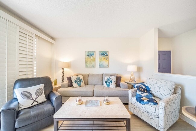 Photo - 55430 Laurel Valley