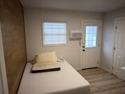 Photo - 740 Chesham Ave