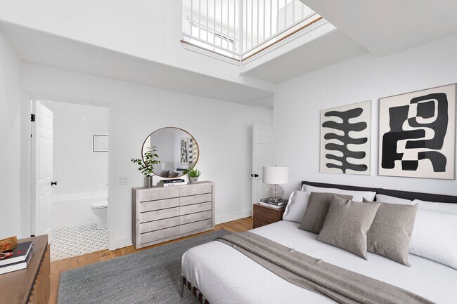 Photo - 1827 N Wilcox Ave