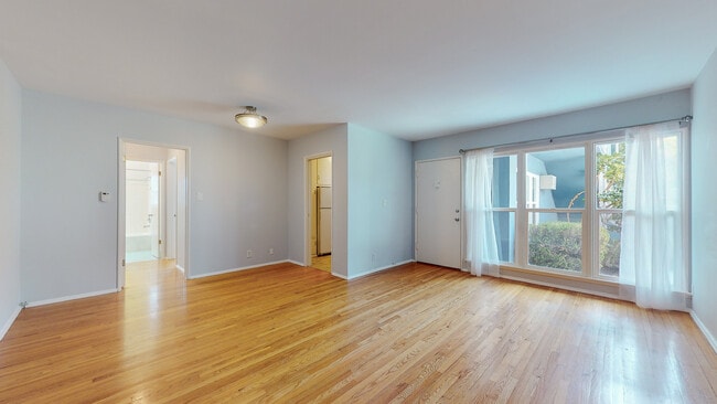 Photo - 11284 Montana Avenue