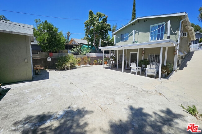 Photo - 1718 Grafton St