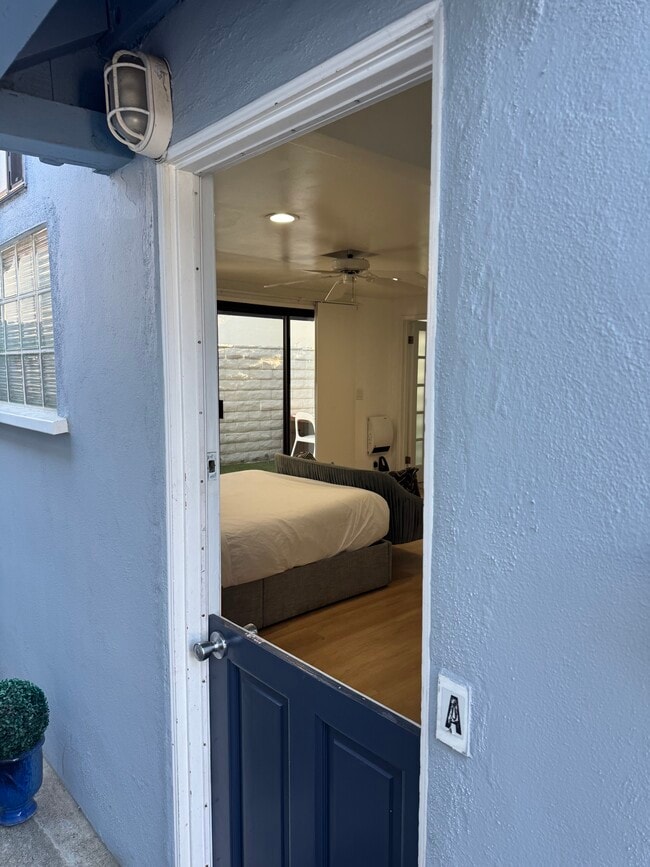 Photo - 468 27th St Unit A