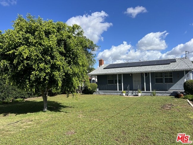 Photo - 13429 Cantara St