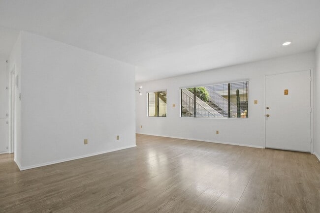 Photo - 1449 Princeton St Unit 3