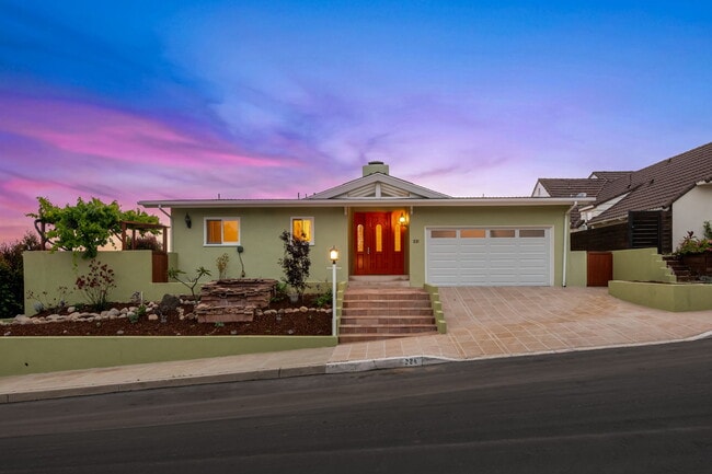 Photo - 221 Bellino Dr House
