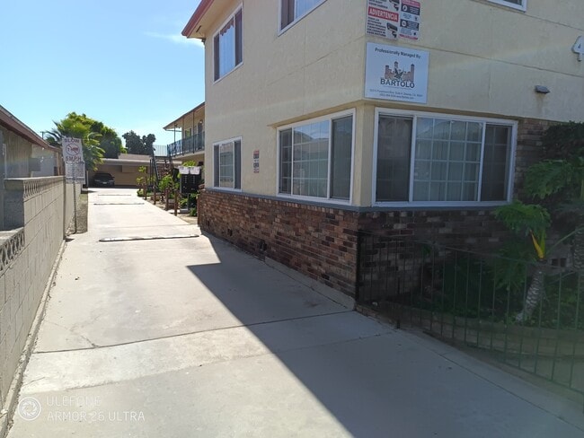 Photo - 4256 Walnut St Unit F