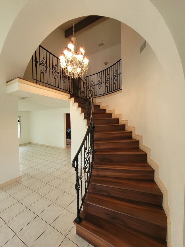 Photo - Beautiful 5 Bedroom La Habra Home