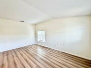 Photo - 102 Goldenrod Ave