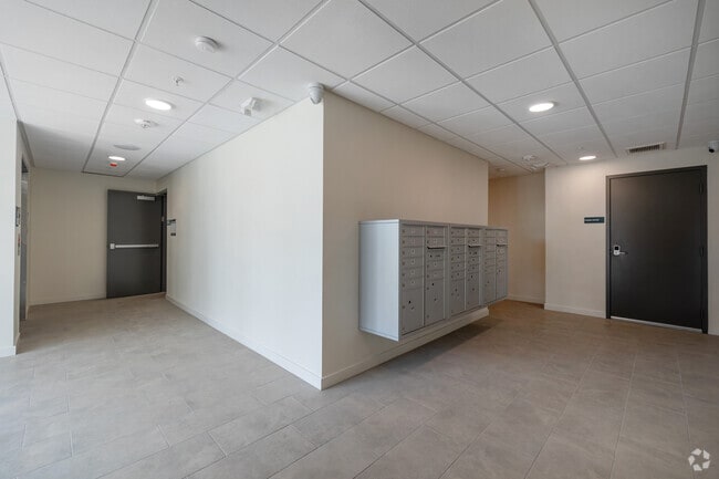 Lobby - 3533 Chesapeake Ave in Gateway