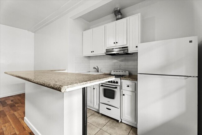 Photo - One Bedroom Unit In The Heart Of Koreatown! Unit 29-205