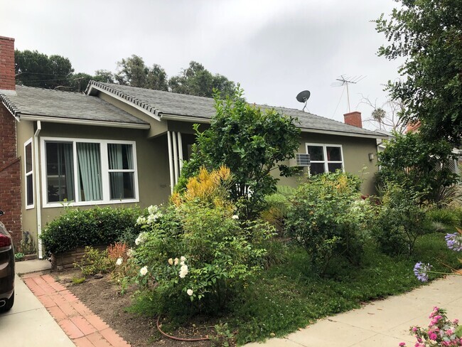 Building Photo - 7100 Ramsgate Ave Unit 7098 Rental