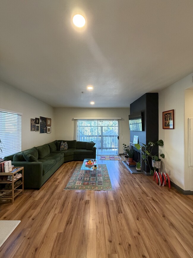 Photo - 2960 Champion Way Unit 2960 Champion Way #2714