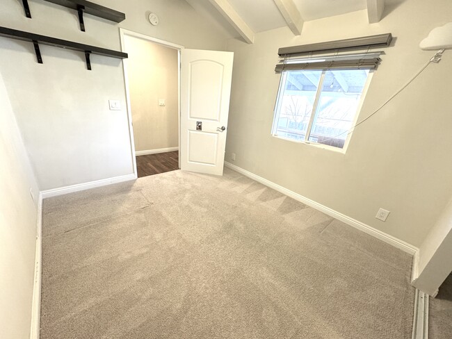 Photo - 10202 Jardine Ave