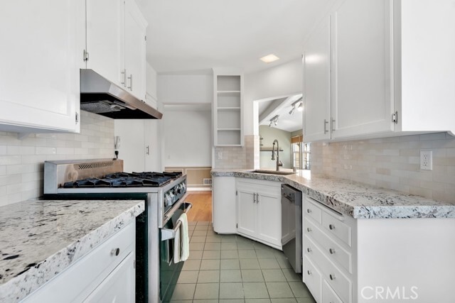 Photo - 626 Roselli St