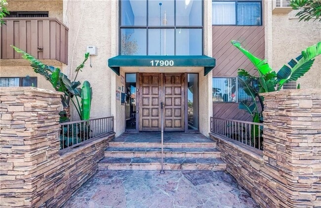 Building Photo - 17900 W Sherman Way Unit 504