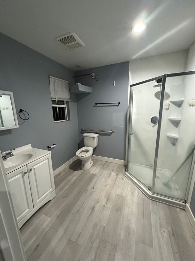 Photo - Office/Retail unit on Gaffey Available Unit 418