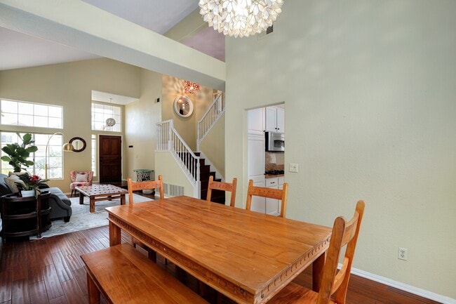 Carlsbad Home 3 Bedroom + retreat, 2.5 Bat... - Carlsbad Home 3 Bedroom + retreat, 2.5 Bat...