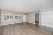 2BR, 1BA - 850SF - Living Room - 745-747 Venice Way