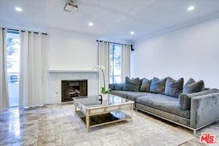 Photo - 1909 Pelham Ave