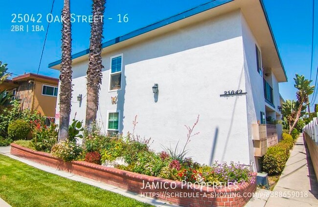 Building Photo - 25042 Oak St Unit 16