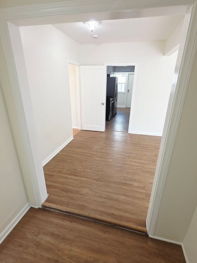 Photo - 449 W Harvard St Unit B