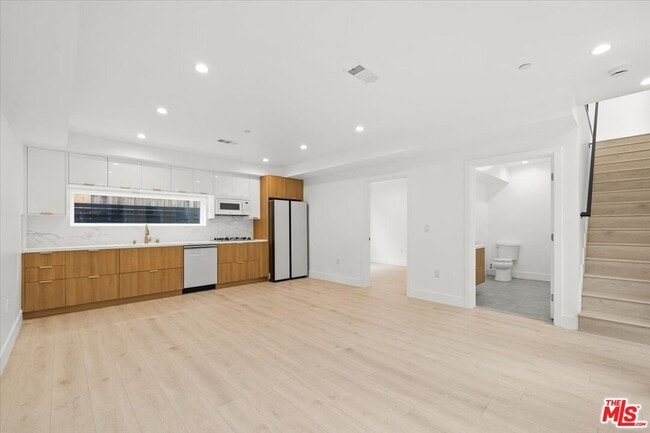 Photo - 4922 S Centinela Ave Condo Unit 2
