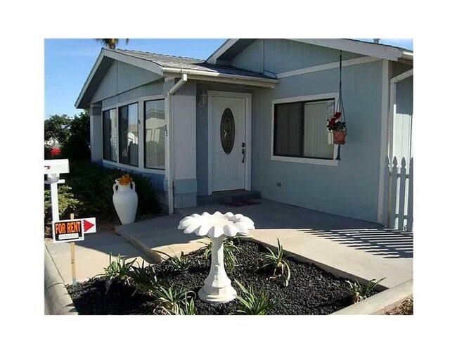 Building Photo - COMING SOON - Single Story Home in Great Retirement Community!