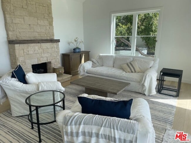 Photo - 30060 Harvester Rd